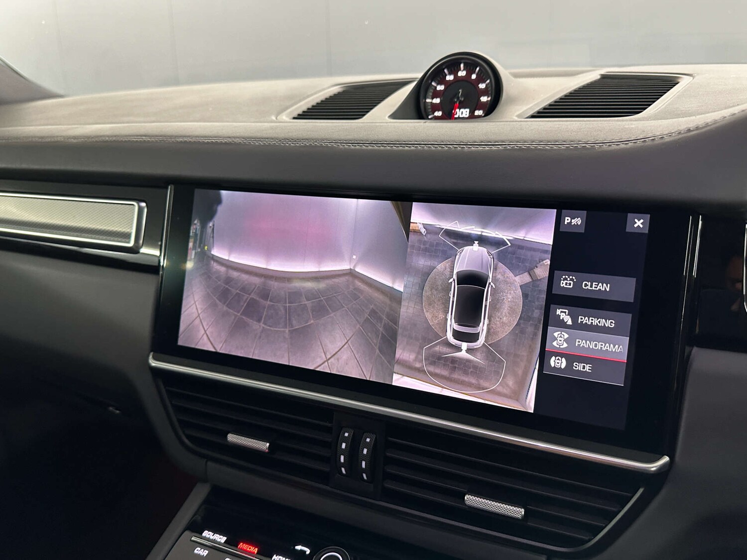 Used Porsche Cayenne 2019 for sale - 77759661: Photo 33