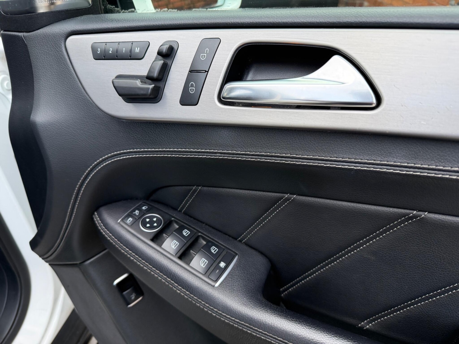 Used Mercedes-Benz M Class for sale - 77670418: Photo 28