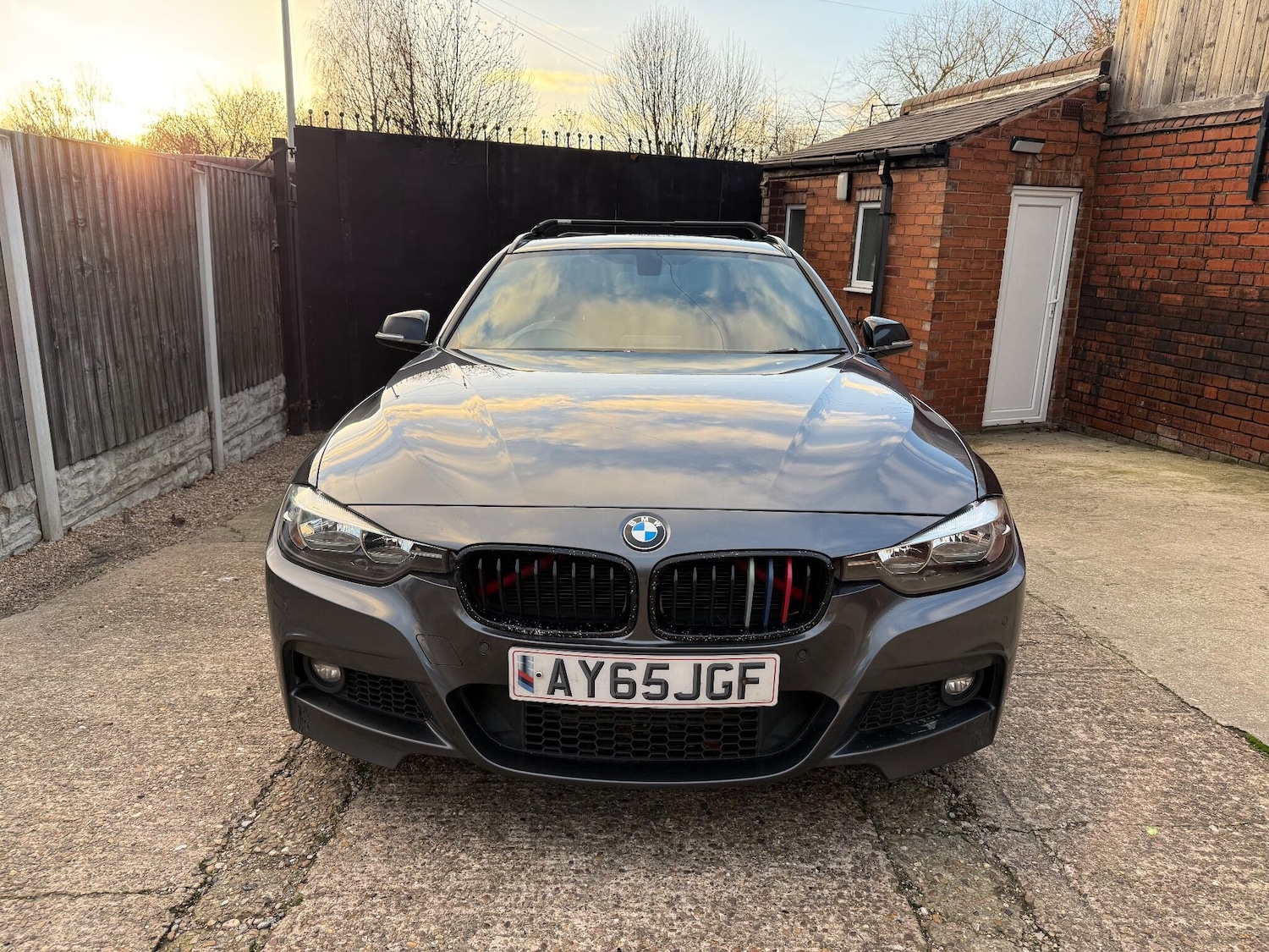 Used BMW 3 Series 2015 for sale - 76898974: Photo 2