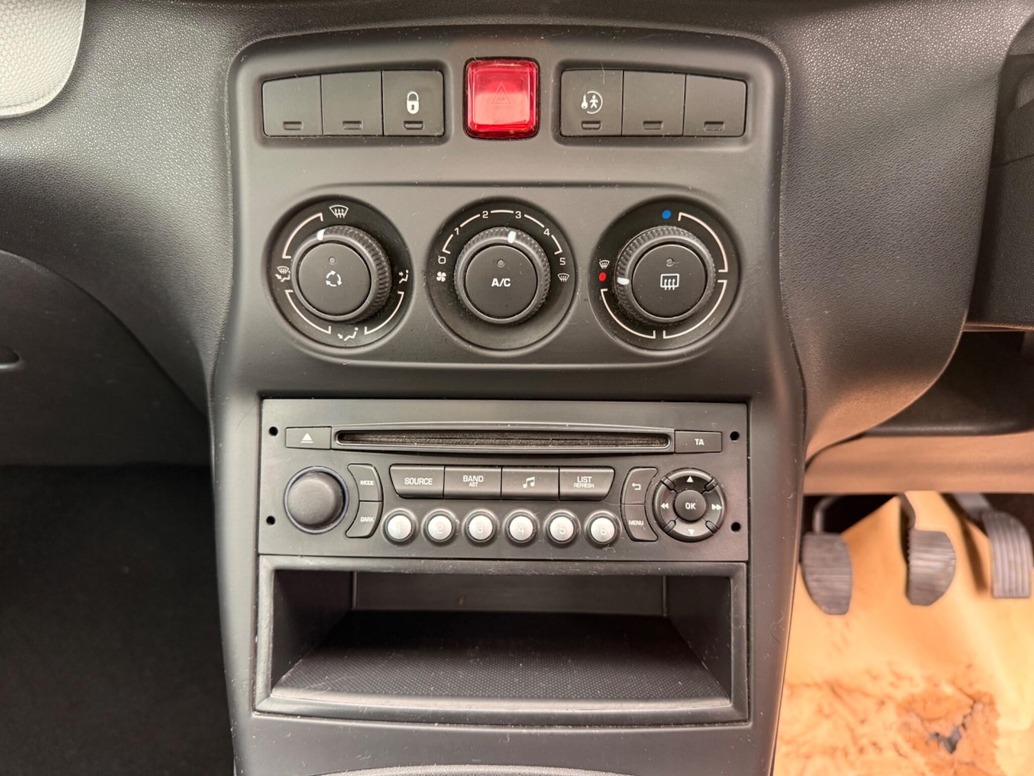 Used Citroen C3 Picasso 2013 for sale - 78184270: Photo 15