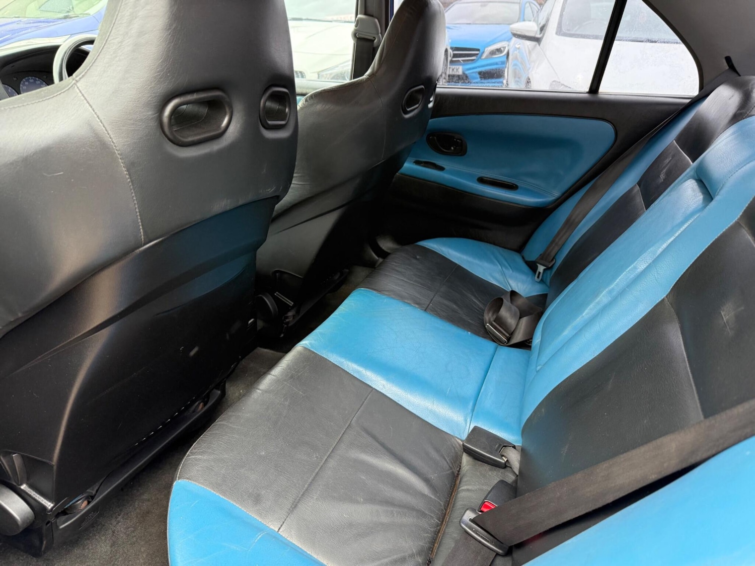 Used Mitsubishi Lancer 2001 for sale - 76200121: Photo 11