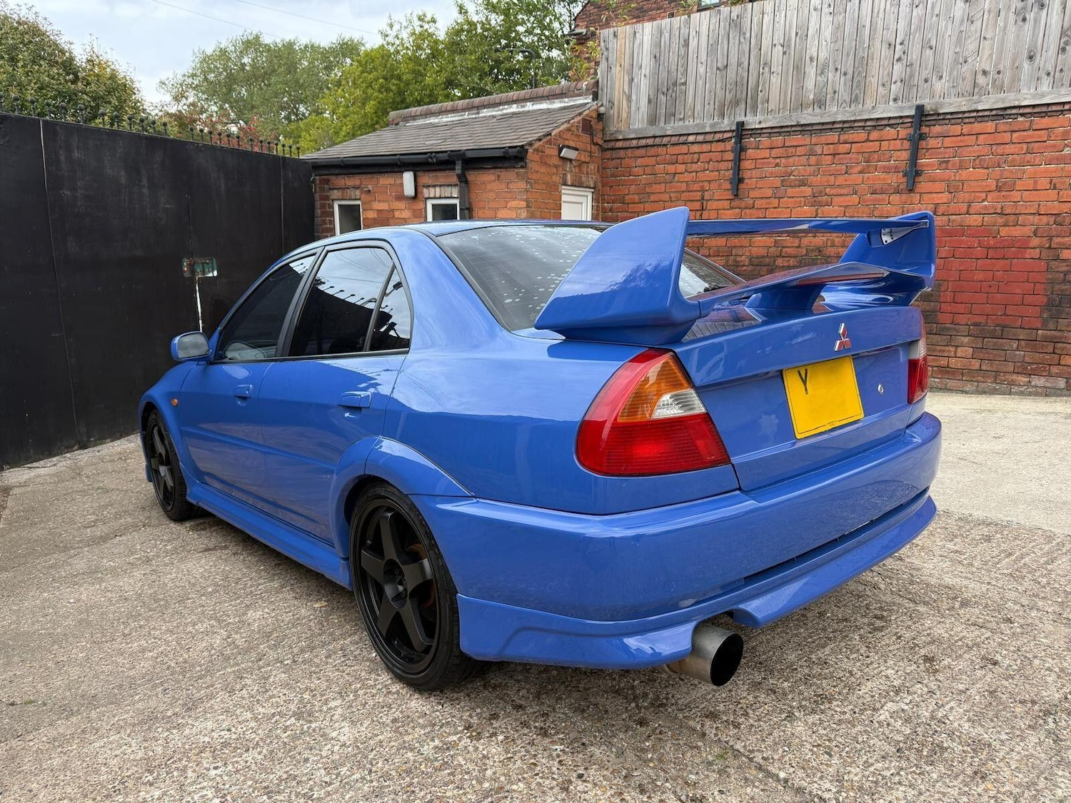 Used Mitsubishi Lancer 2001 for sale - 76200121: Photo 4