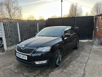 Used Skoda Rapid 2014 for sale - 77143938: Photo