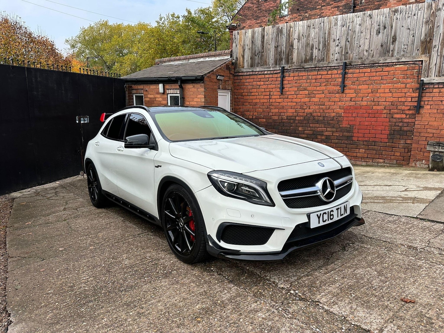 Used Mercedes-Benz GLA 2016 for sale - 76337129: Photo 1