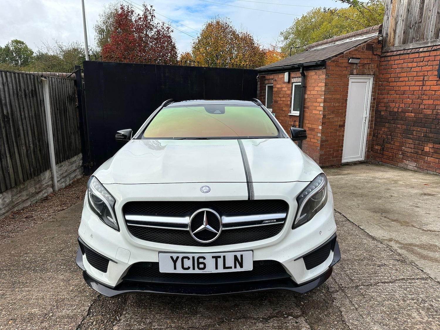 Used Mercedes-Benz GLA 2016 for sale - 76337129: Photo 2