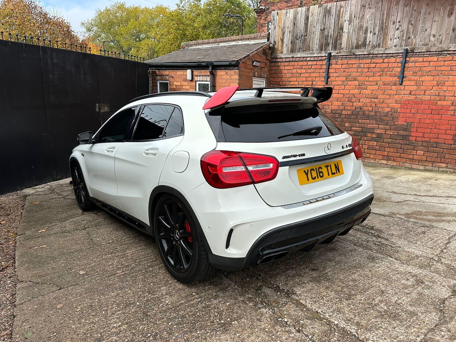 Used Mercedes-Benz GLA 2016 for sale - 76337129: Photo 4