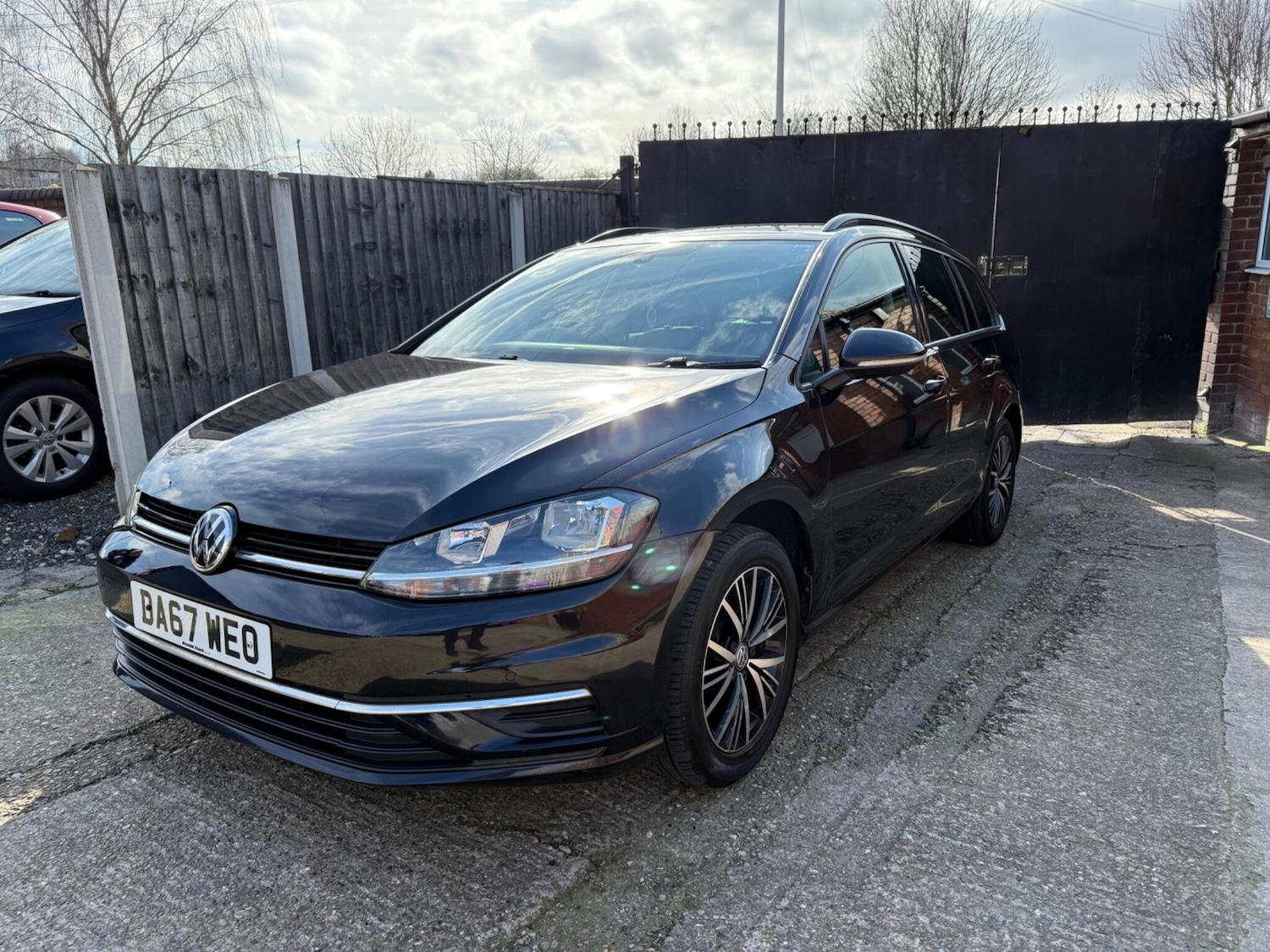 Used Volkswagen Golf 2018 for sale - 77723146: Photo 3