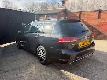 Used Volkswagen Golf 2018 for sale - 77723146: Photo