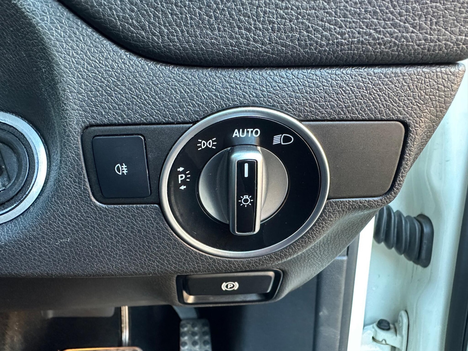 Used Mercedes-Benz CLA 2015 for sale - 76200772: Photo 13