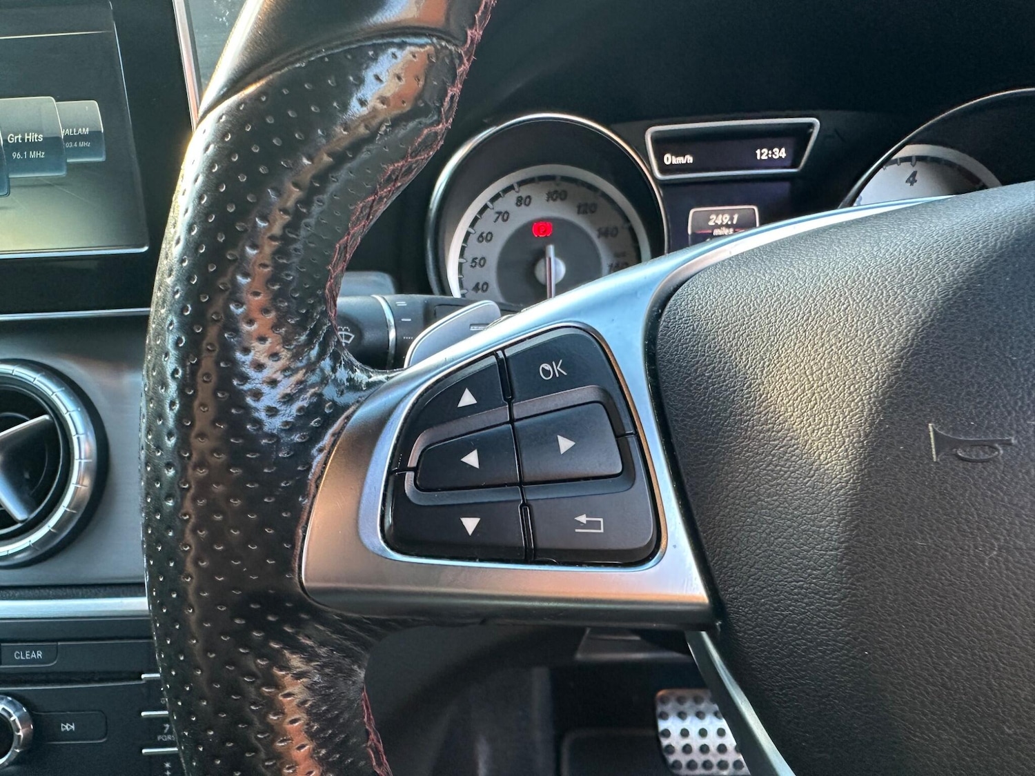 Used Mercedes-Benz CLA 2015 for sale - 76200772: Photo 16