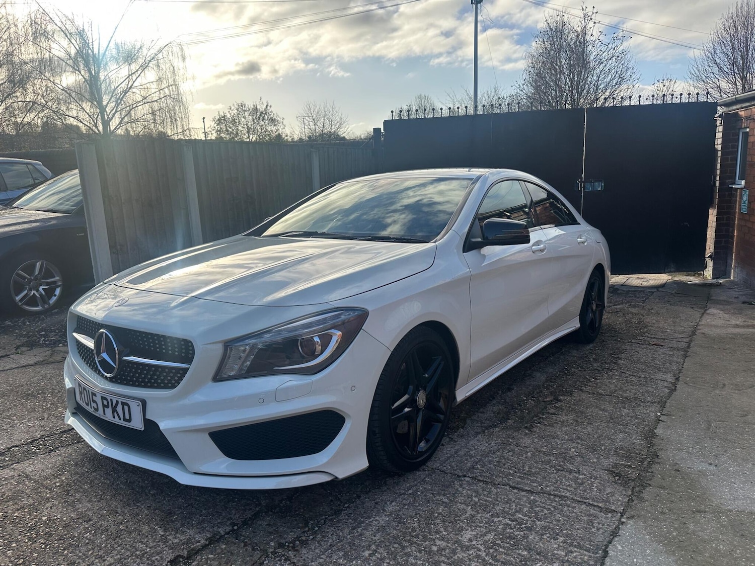 Used Mercedes-Benz CLA 2015 for sale - 76200772: Photo 3