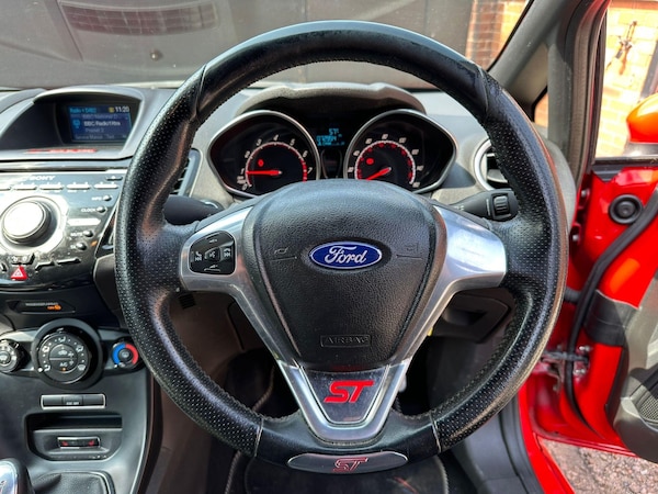 Used Ford Fiesta 2014 for sale - 74822677: Photo 15