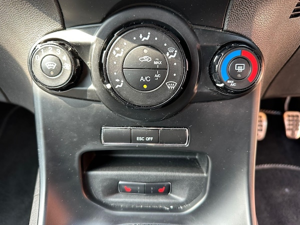 Used Ford Fiesta 2014 for sale - 74822677: Photo 20
