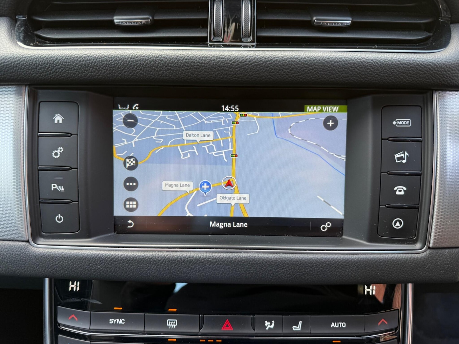 Used Jaguar XF 2017 for sale - 77525040: Photo 17