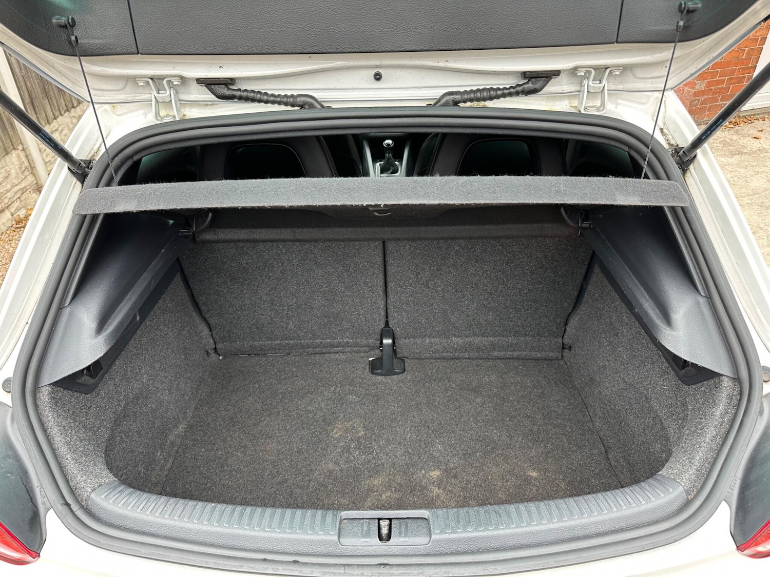 Used Volkswagen Scirocco 2012 for sale - 76539110: Photo 7