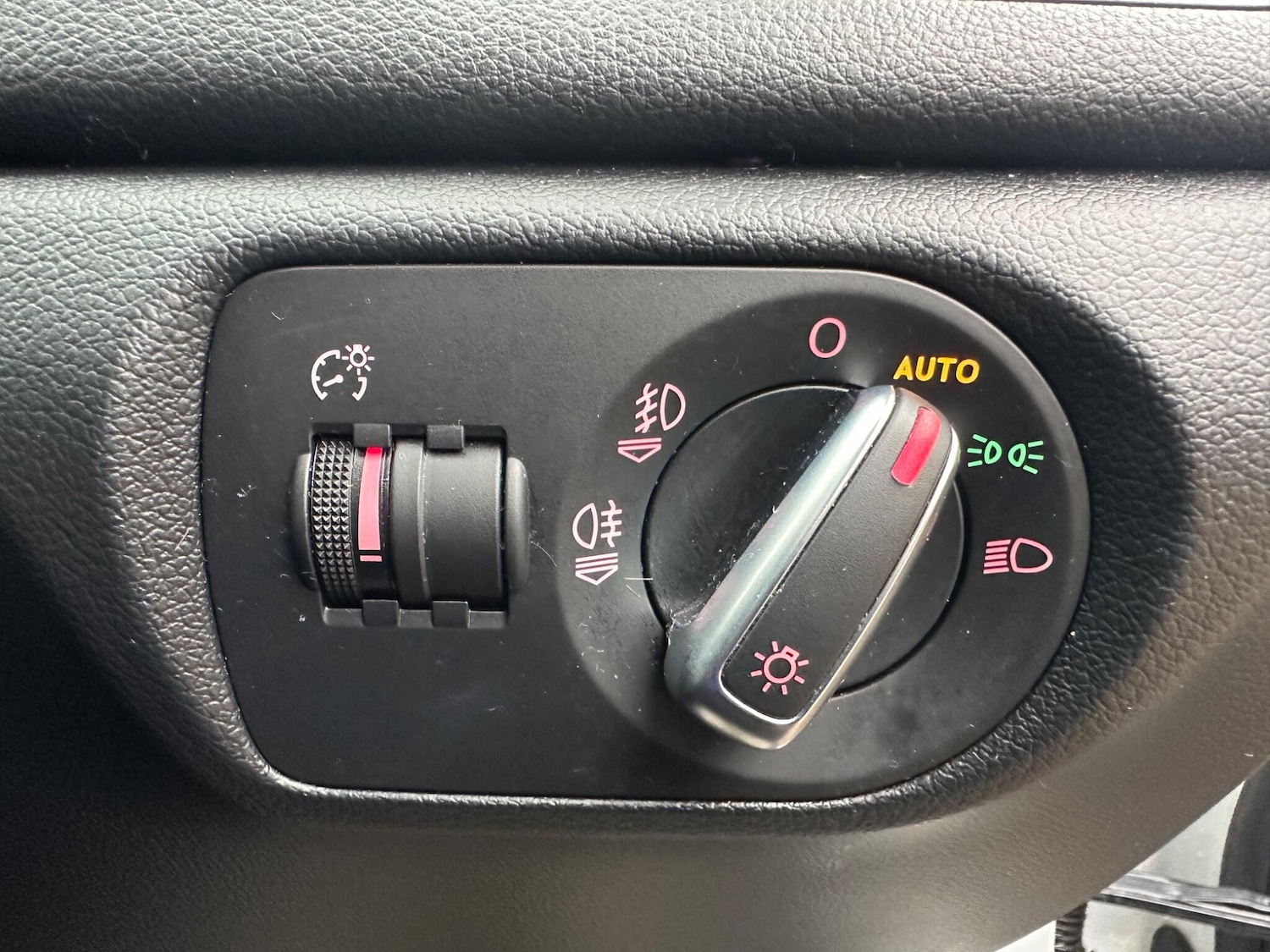 Used Audi Q3 for sale - 77892232: Photo 14