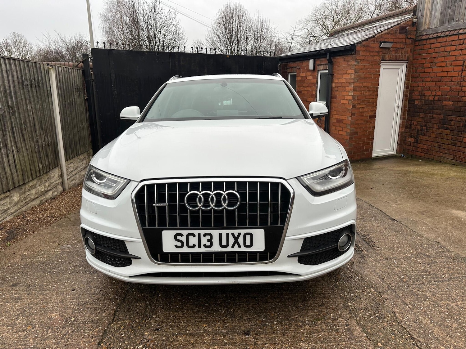 Used Audi Q3 for sale - 77892232: Photo 2