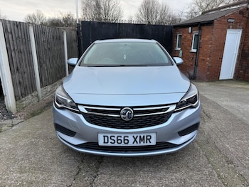 Used Vauxhall Astra 2016 for sale - 77671649: Photo