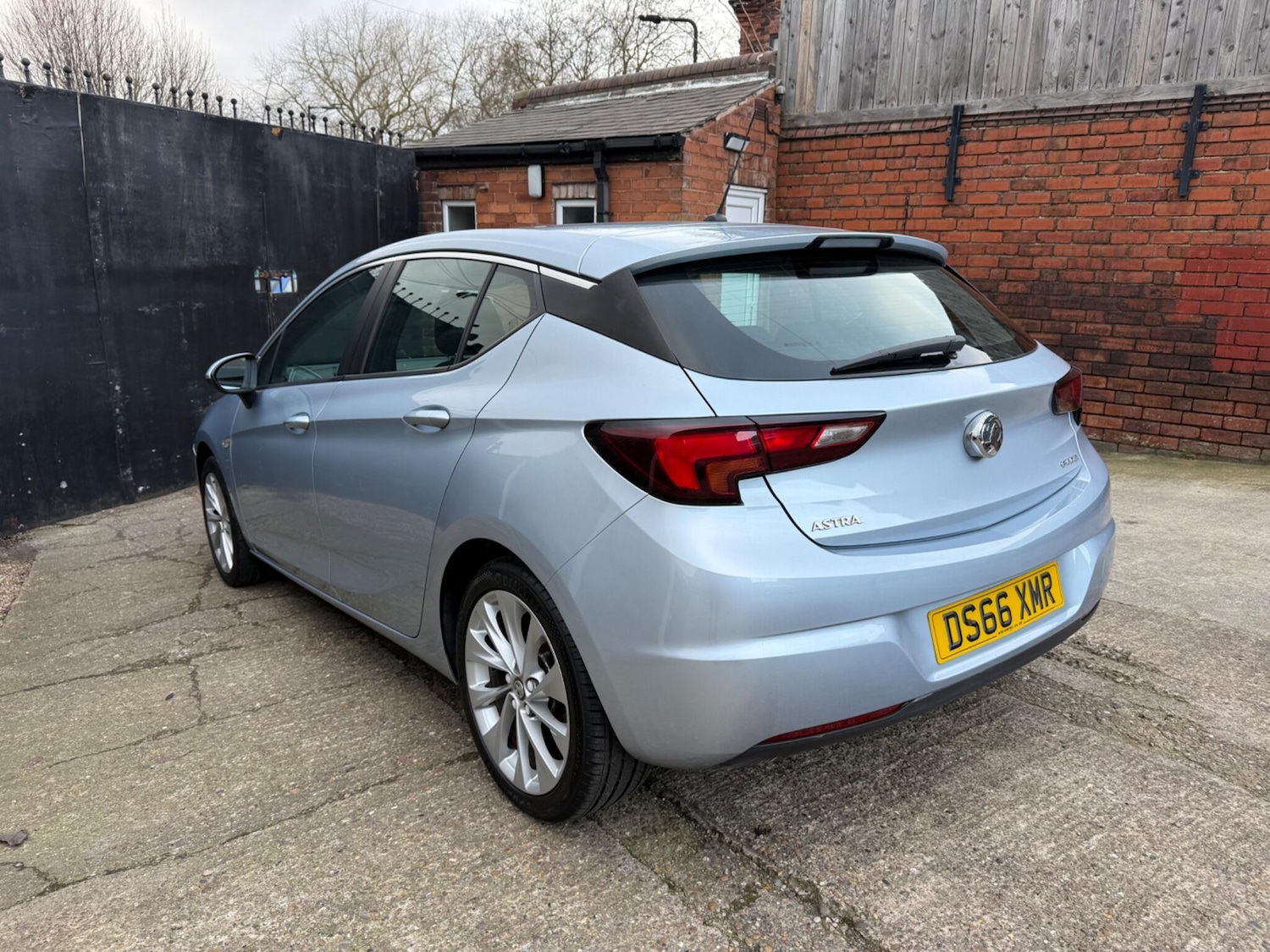 Used Vauxhall Astra 2016 for sale - 77671649: Photo 4