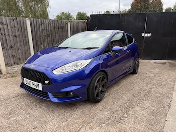 Used Ford Fiesta 2017 for sale - 76200741: Photo 3