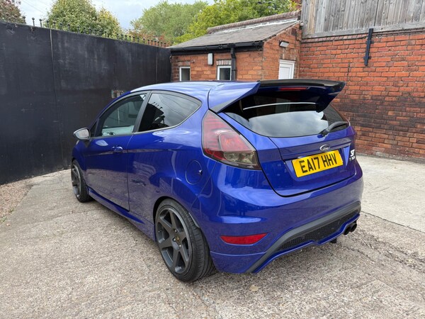 Used Ford Fiesta 2017 for sale - 76200741: Photo 4