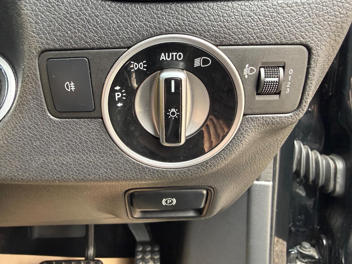 Used Mercedes-Benz A-Class 2013 for sale - 78184796: Photo 18