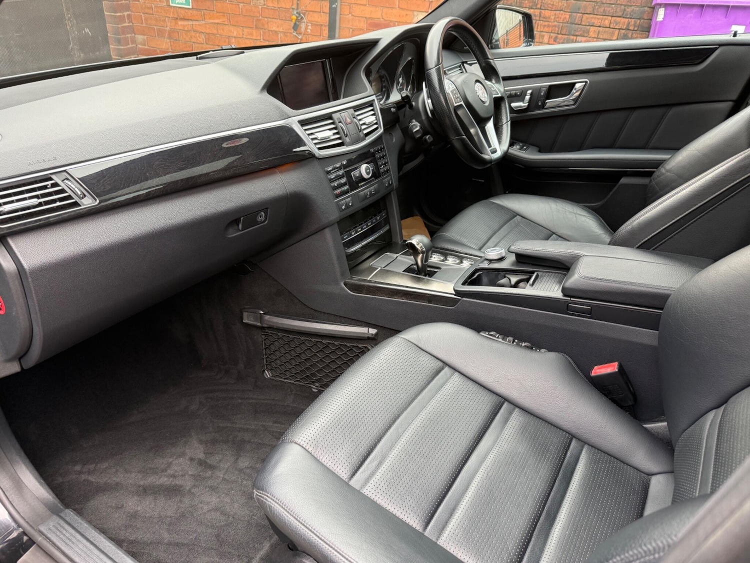 Used Mercedes-Benz E Class 2010 for sale - 78184365: Photo 12