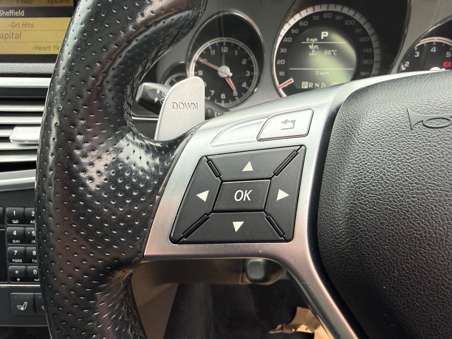 Used Mercedes-Benz E Class 2010 for sale - 78184365: Photo 17