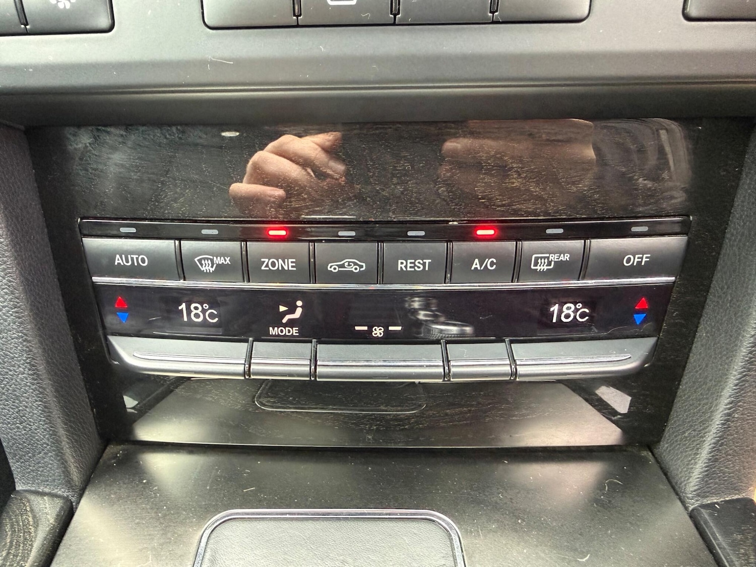 Used Mercedes-Benz E Class 2010 for sale - 78184365: Photo 22