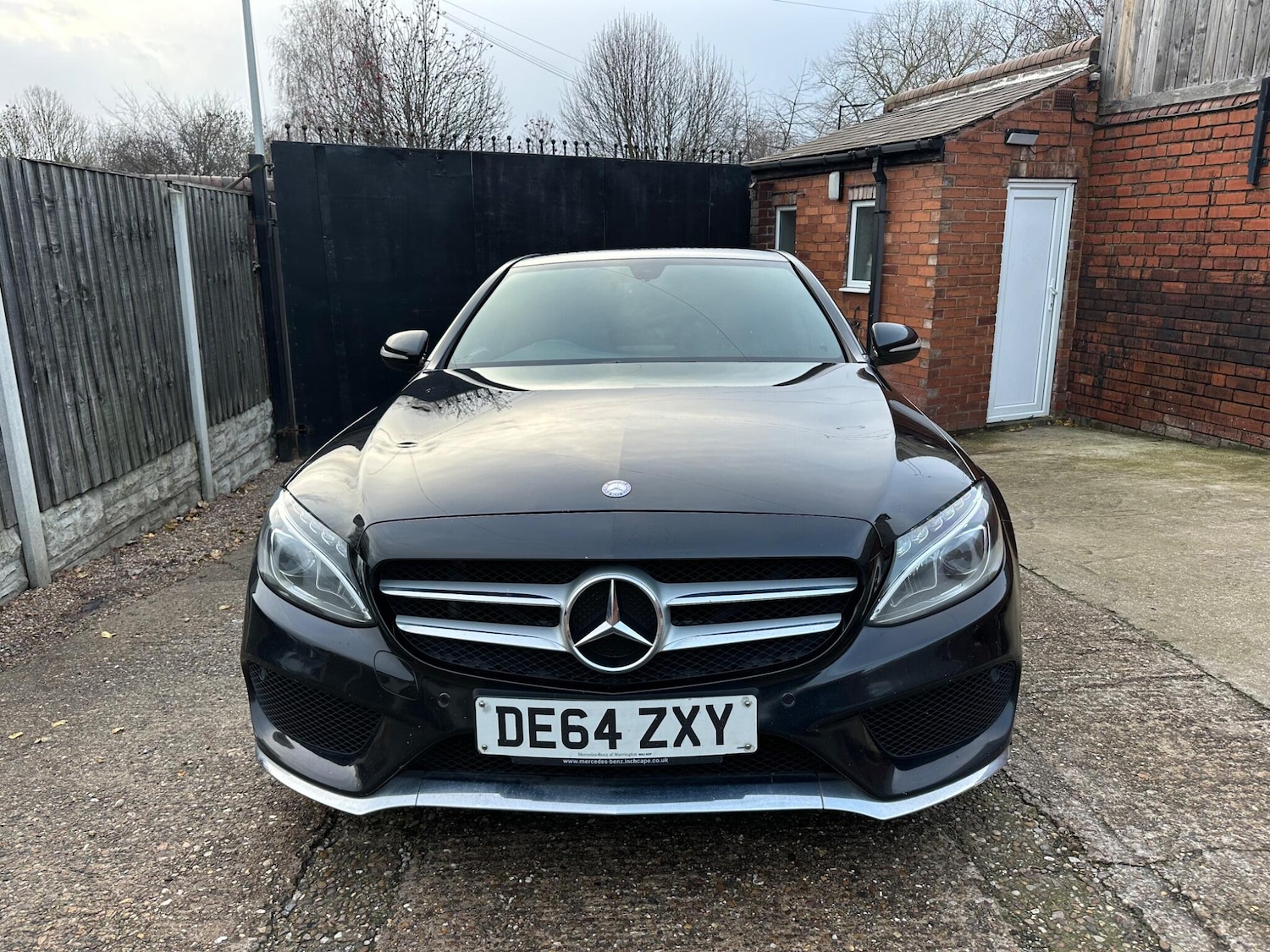 Used Mercedes-Benz C Class 2014 for sale - 76823444: Photo 2