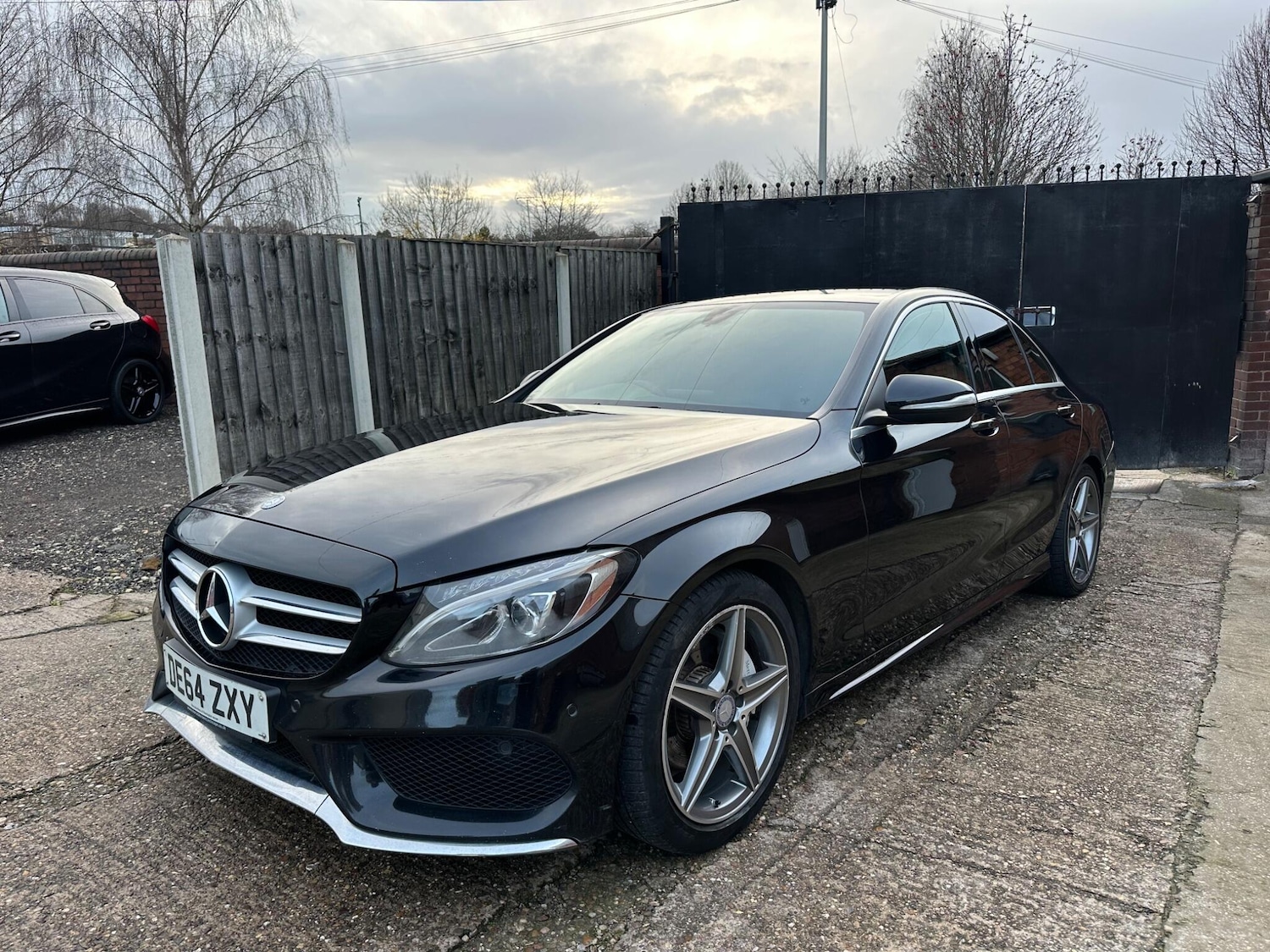 Used Mercedes-Benz C Class 2014 for sale - 76823444: Photo 3