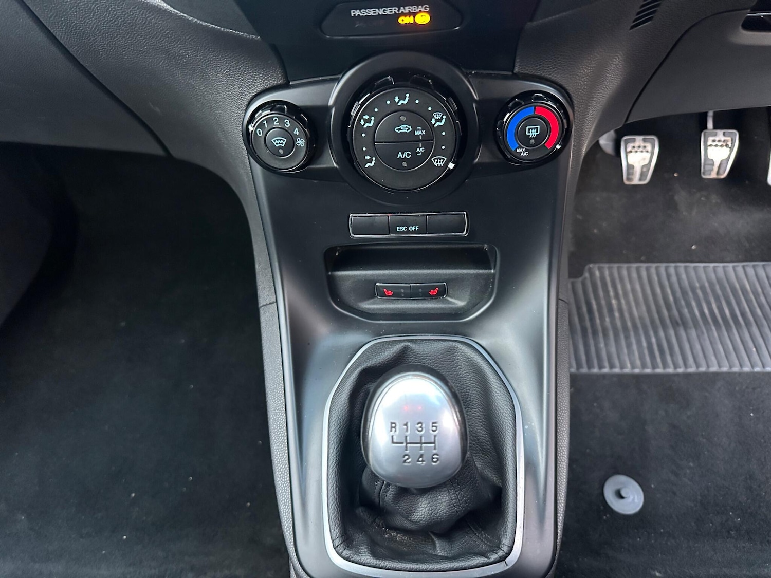 Used Ford Fiesta 2014 for sale - 76801530: Photo 21