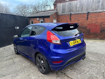 Used Ford Fiesta 2014 for sale - 76801530: Photo