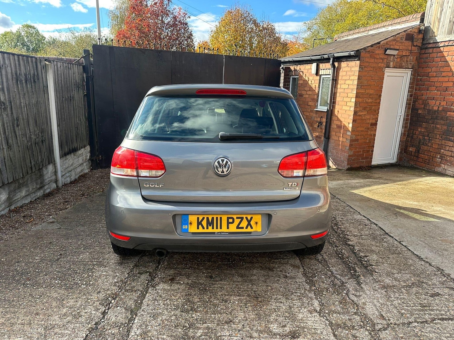 Used Volkswagen Golf 2011 for sale - 76336581: Photo 5