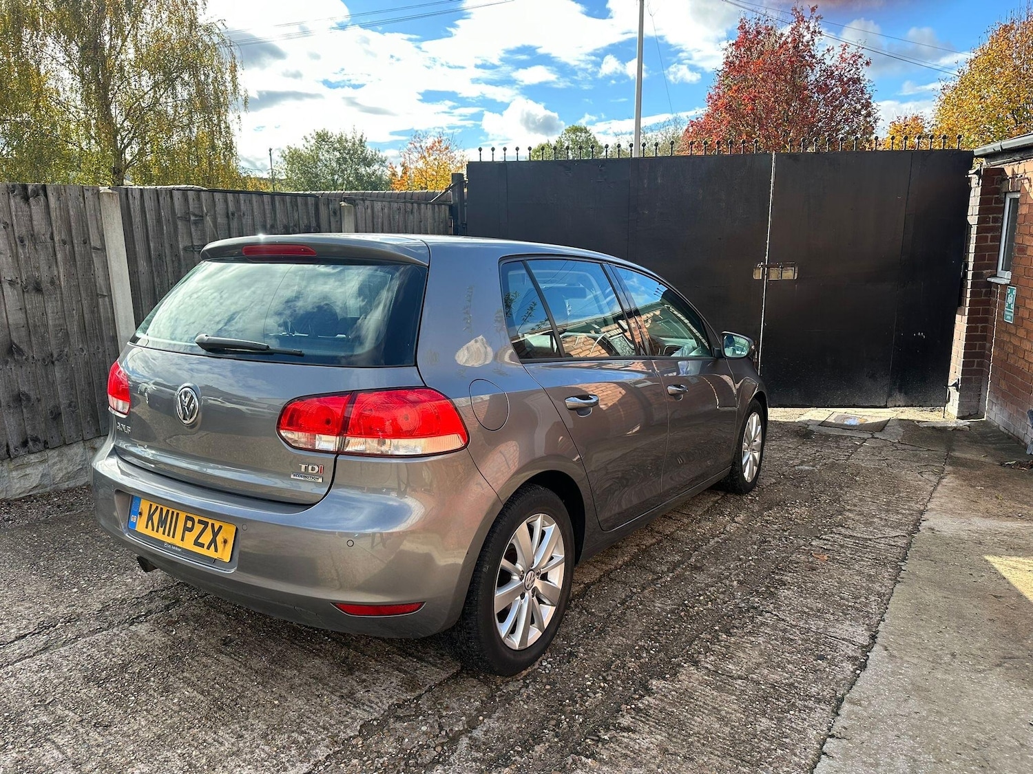 Used Volkswagen Golf 2011 for sale - 76336581: Photo 6