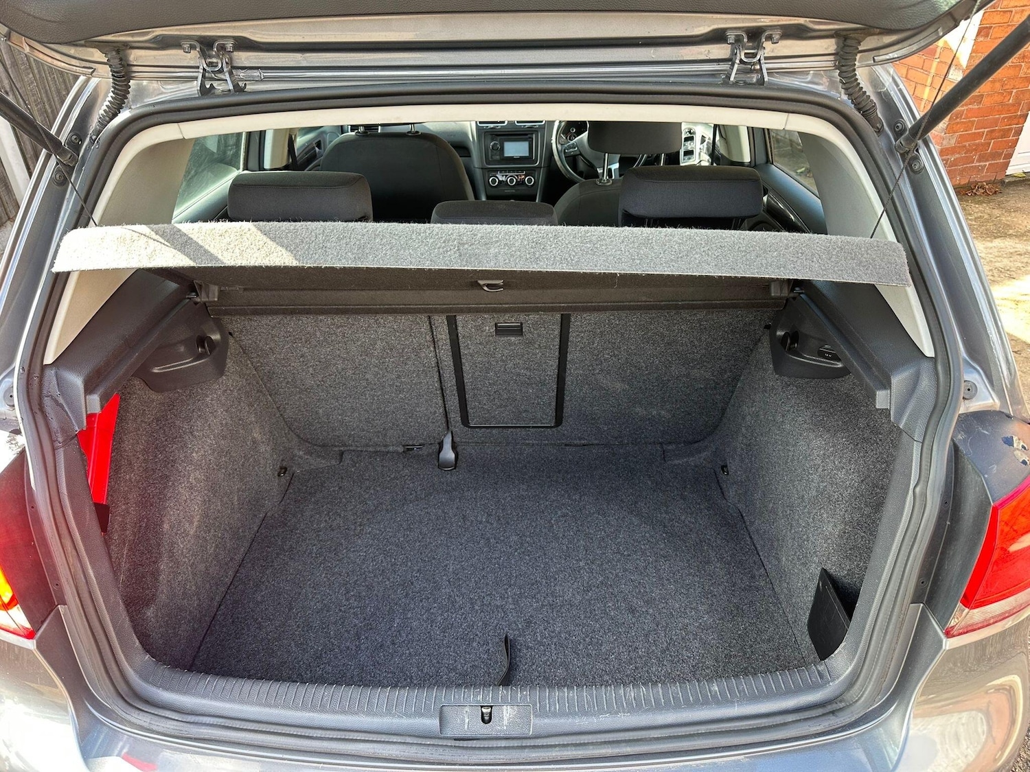 Used Volkswagen Golf 2011 for sale - 76336581: Photo 7