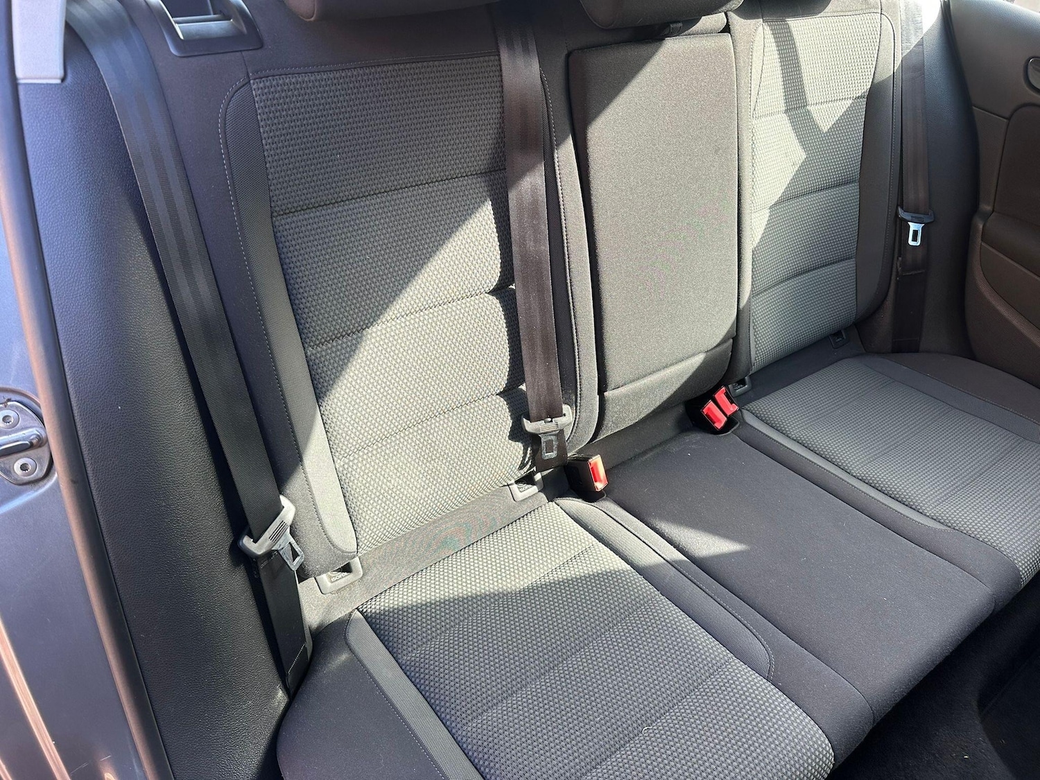 Used Volkswagen Golf 2011 for sale - 76336581: Photo 8