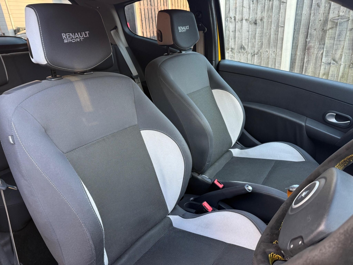 Used Renault Clio 2009 for sale - 77175584: Photo 12