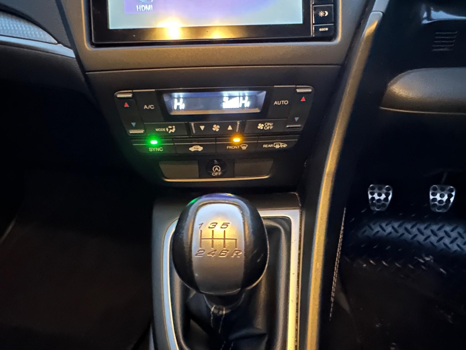 Used Honda Civic 2015 for sale - 76633349: Photo 19