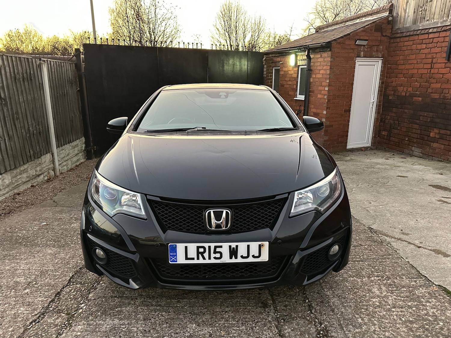 Used Honda Civic 2015 for sale - 76633349: Photo 2