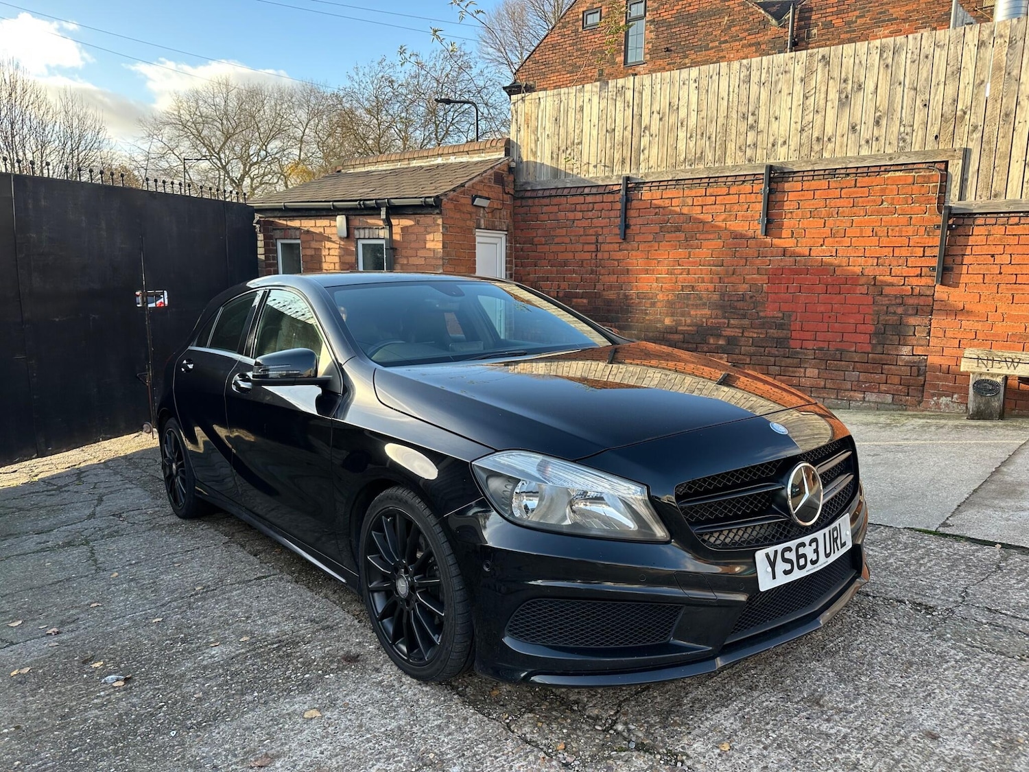 Used Mercedes-Benz A-Class 2014 for sale - 76572547: Photo 1