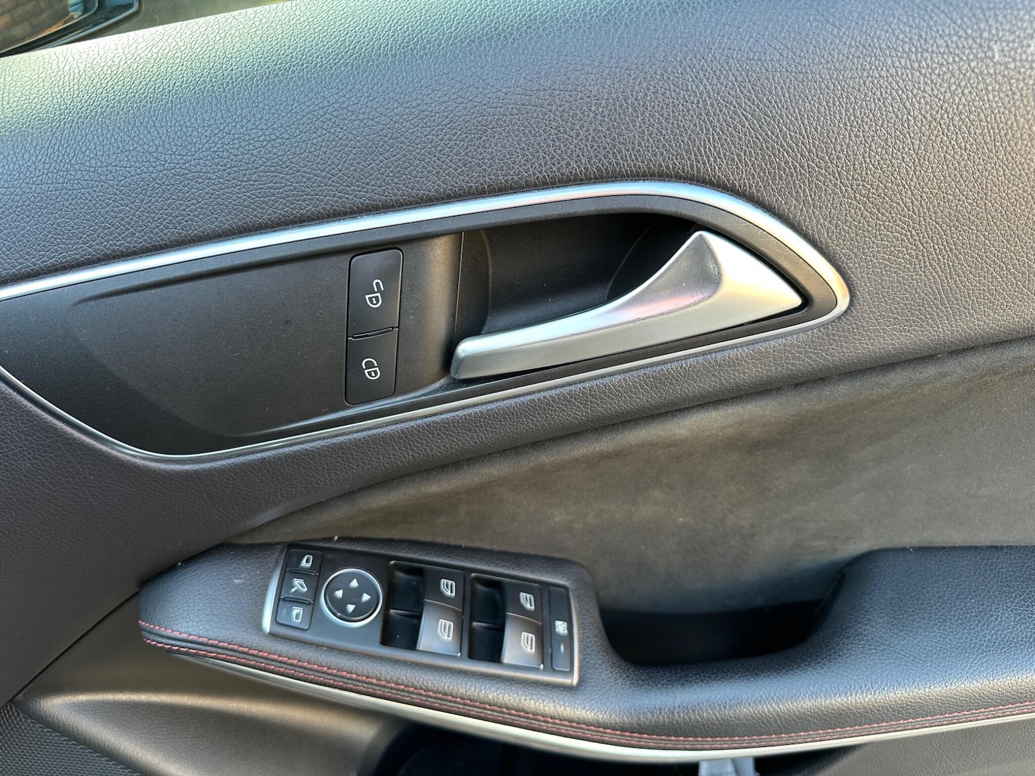 Used Mercedes-Benz A-Class 2014 for sale - 76572547: Photo 12