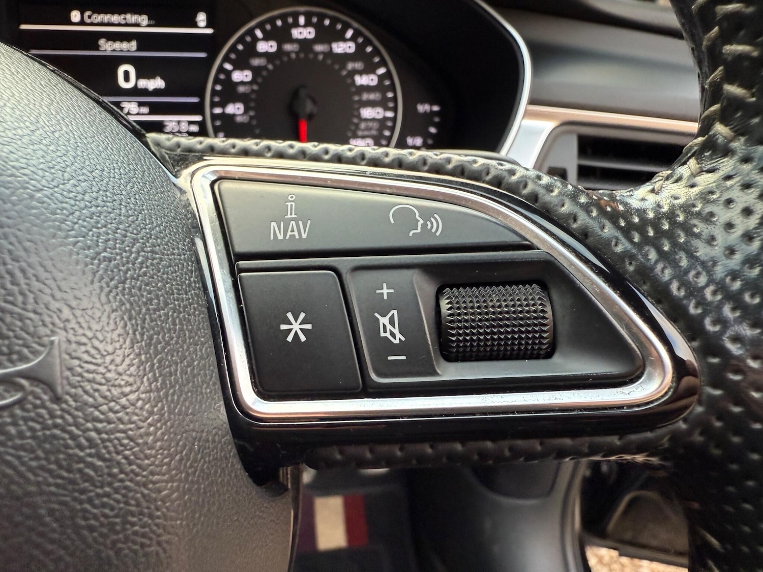 Used Audi A6 Saloon 2015 for sale - 76349386: Photo 17