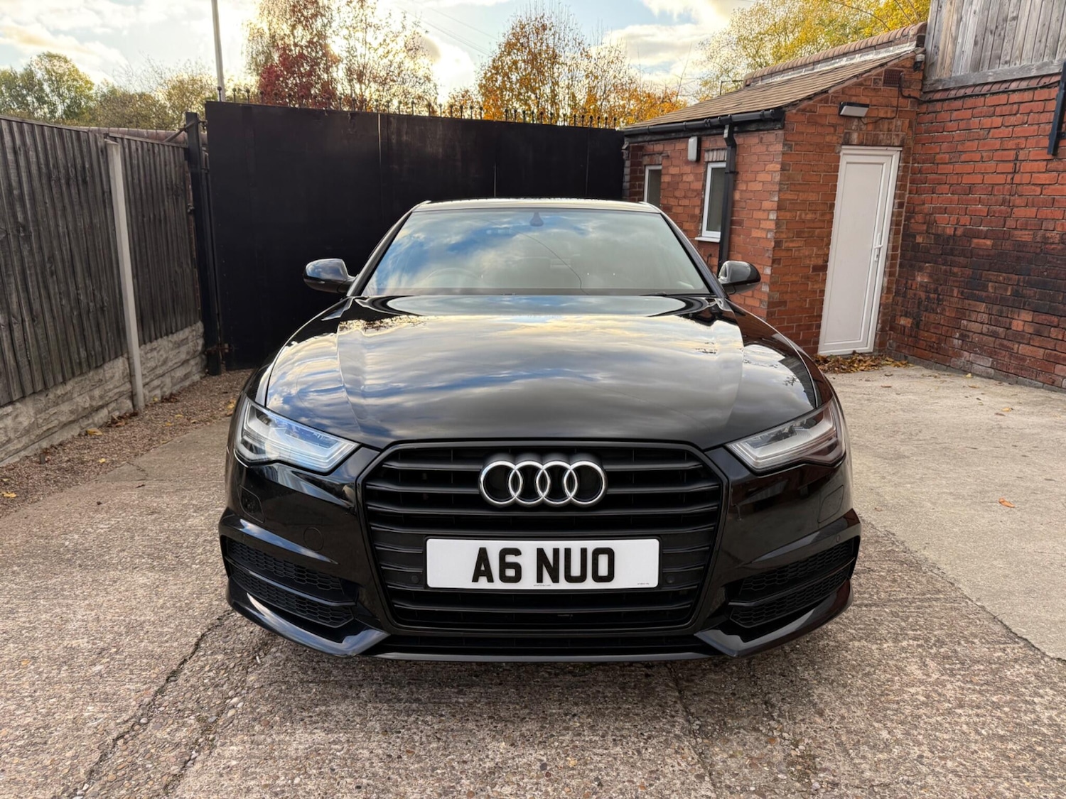 Used Audi A6 Saloon 2015 for sale - 76349386: Photo 2