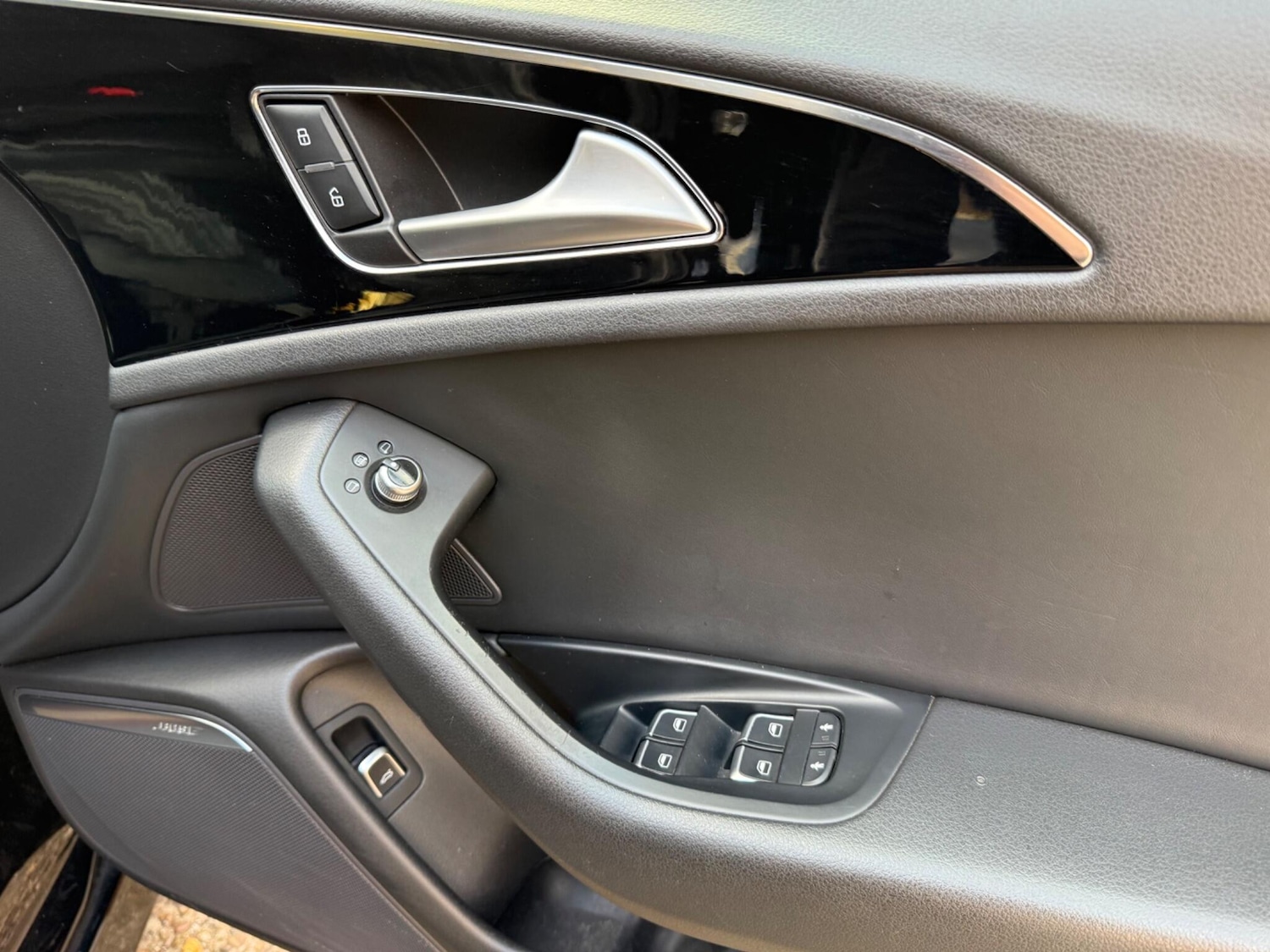 Used Audi A6 Saloon 2015 for sale - 76349386: Photo 24