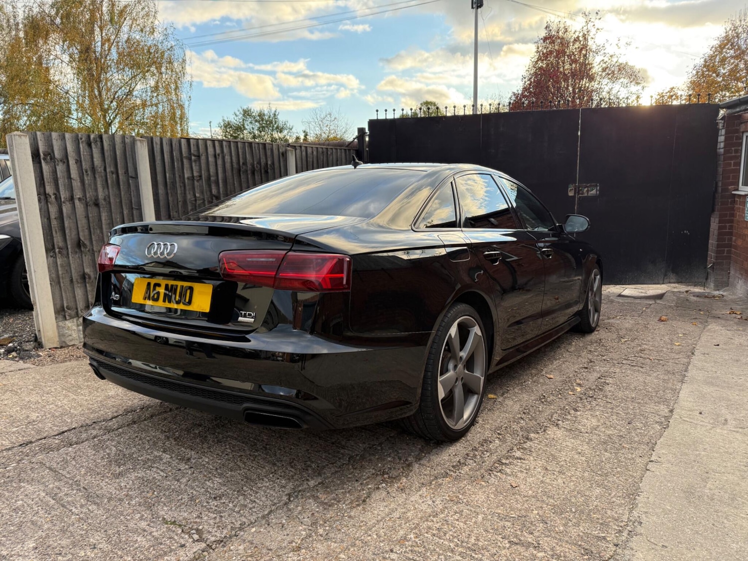 Used Audi A6 Saloon 2015 for sale - 76349386: Photo 6