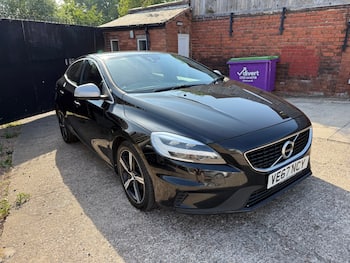 Used Volvo V40 2018 for sale - 79605171: Photo