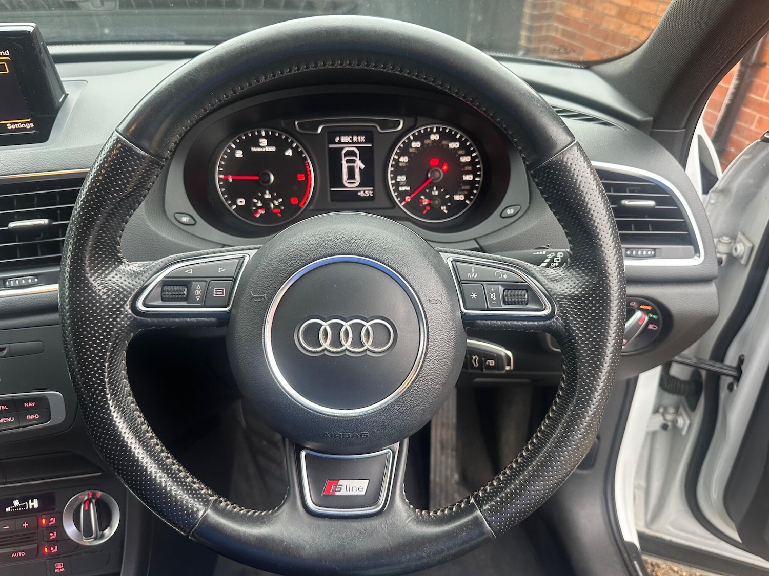 Used Audi Q3 2013 for sale - 77214998: Photo 15