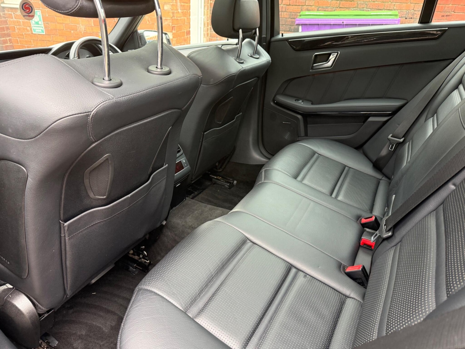 Used Mercedes-Benz E Class 2010 for sale - 77924892: Photo 10