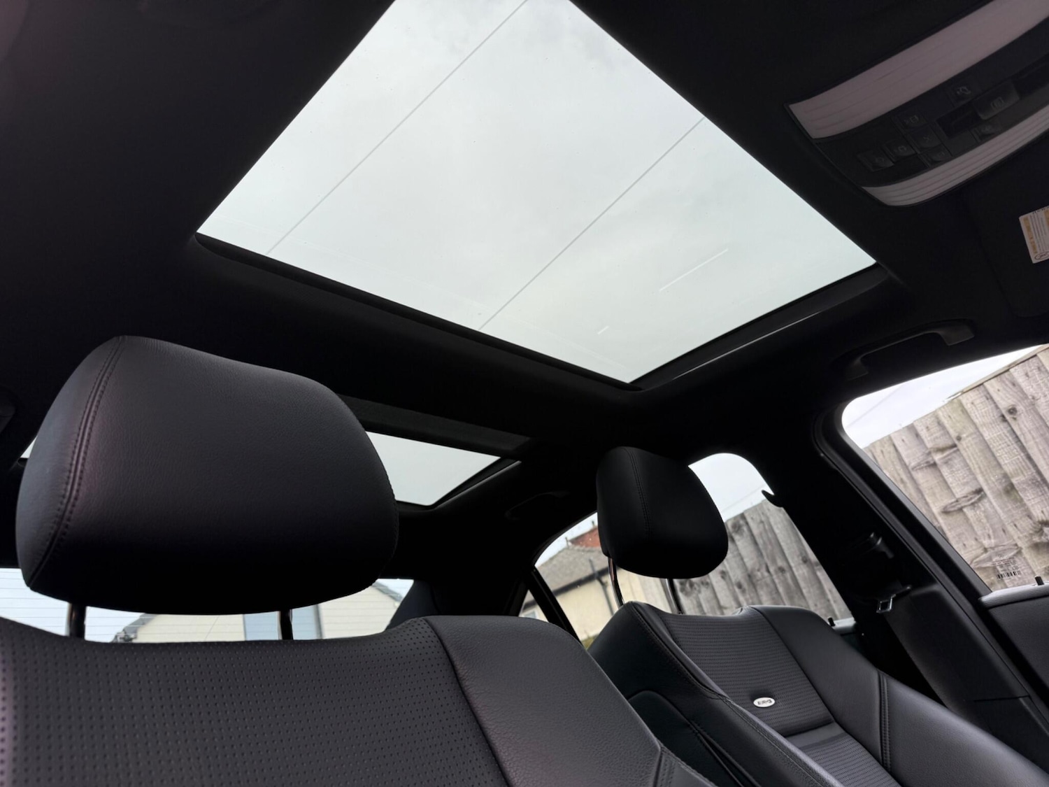 Used Mercedes-Benz E Class 2010 for sale - 77924892: Photo 13